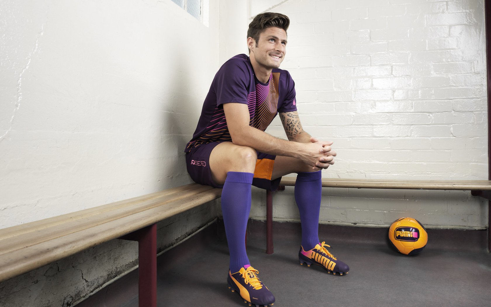 科技创新助推足球现场观赛体验新升级，观看现场足球比赛