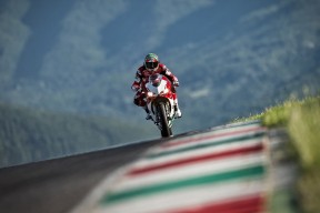 开云体育网页入口-“德甲豪门先发制人，追逐积分冠军”，德甲榜首