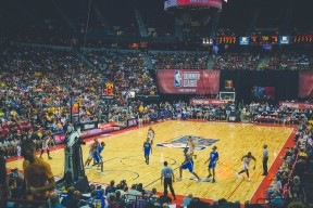 英超赛场上的“黑马”球队逐渐崭露头角，英超联赛阵容