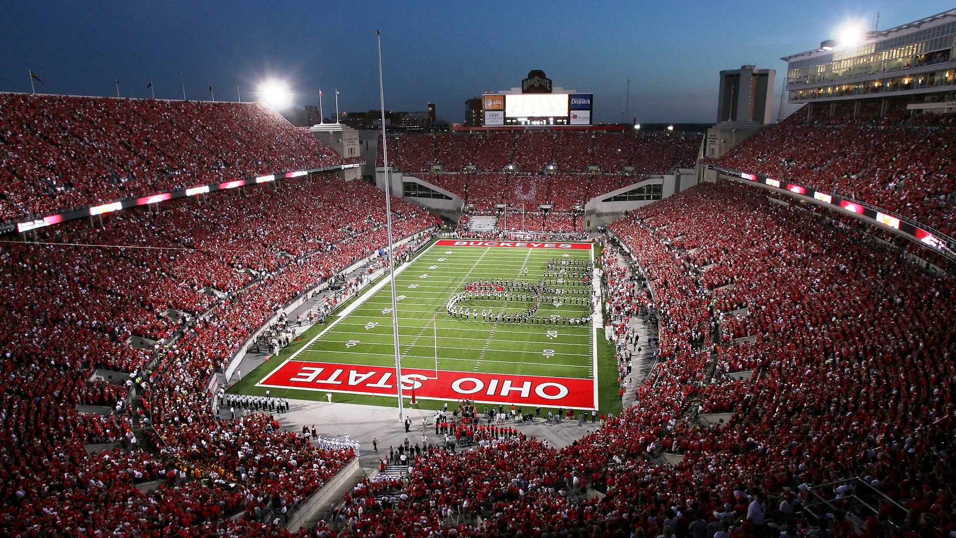 青少年“青春飞扬”全国青训主题展在广州盛大举办，青春杯全国青少年书画大赛